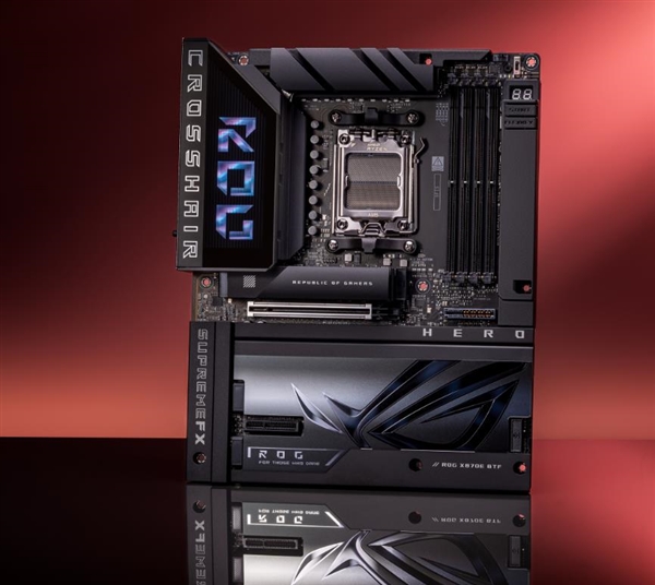 ck the ROG Lab」震撼科隆游戏展瓦力棋牌游戏释放巅峰战力！ROG「Unlo(图9)
